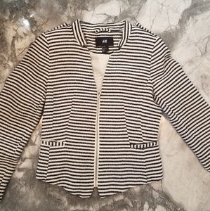 Sz 4 H&M Blazer w/ Zip & 3/4 Sleeves